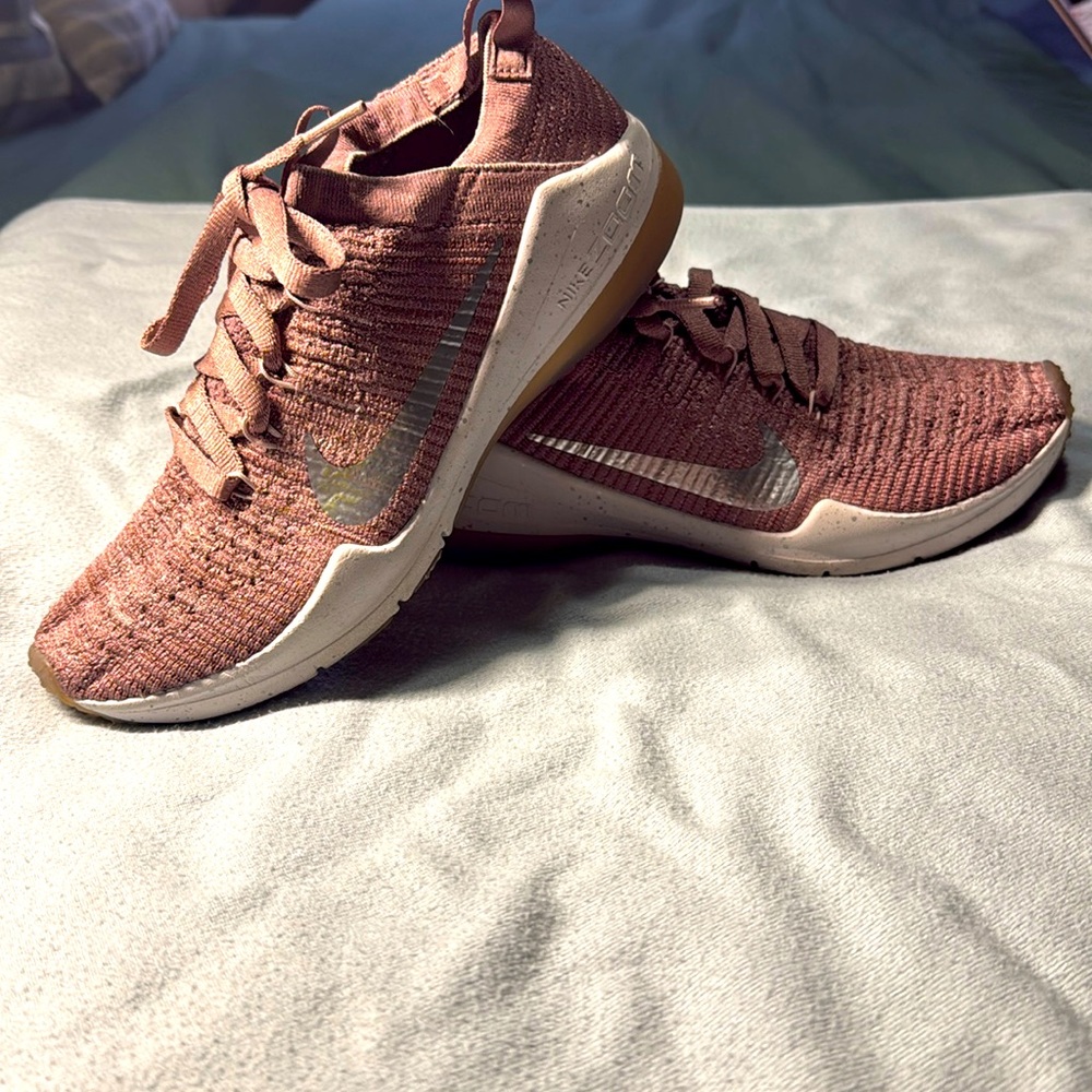 Wmns Air Zoom Fearless Flyknit 2 LM 'Smokey Mauve'